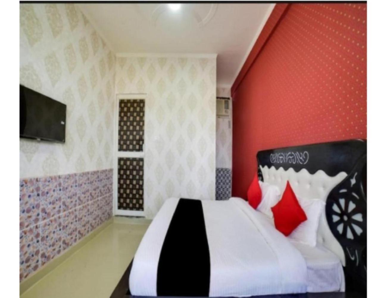 Sudhir Hotel & Banquet, Sonipat Exterior foto